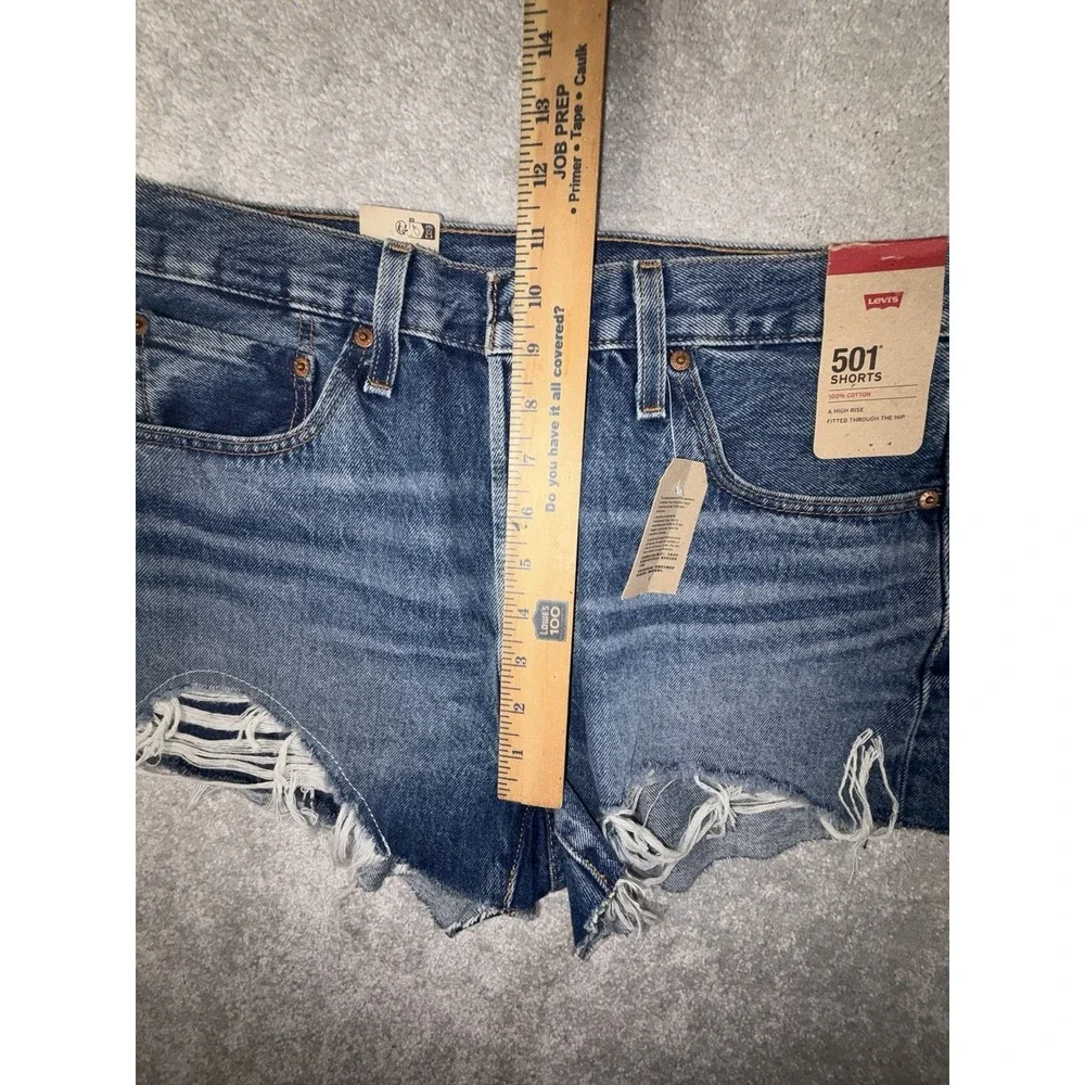 levis womens 501 shorts NWT 32